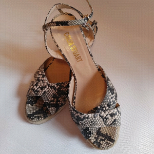 Victoria's Secret Snake Skin Wedges 7.5 Beach Wedding Shoes